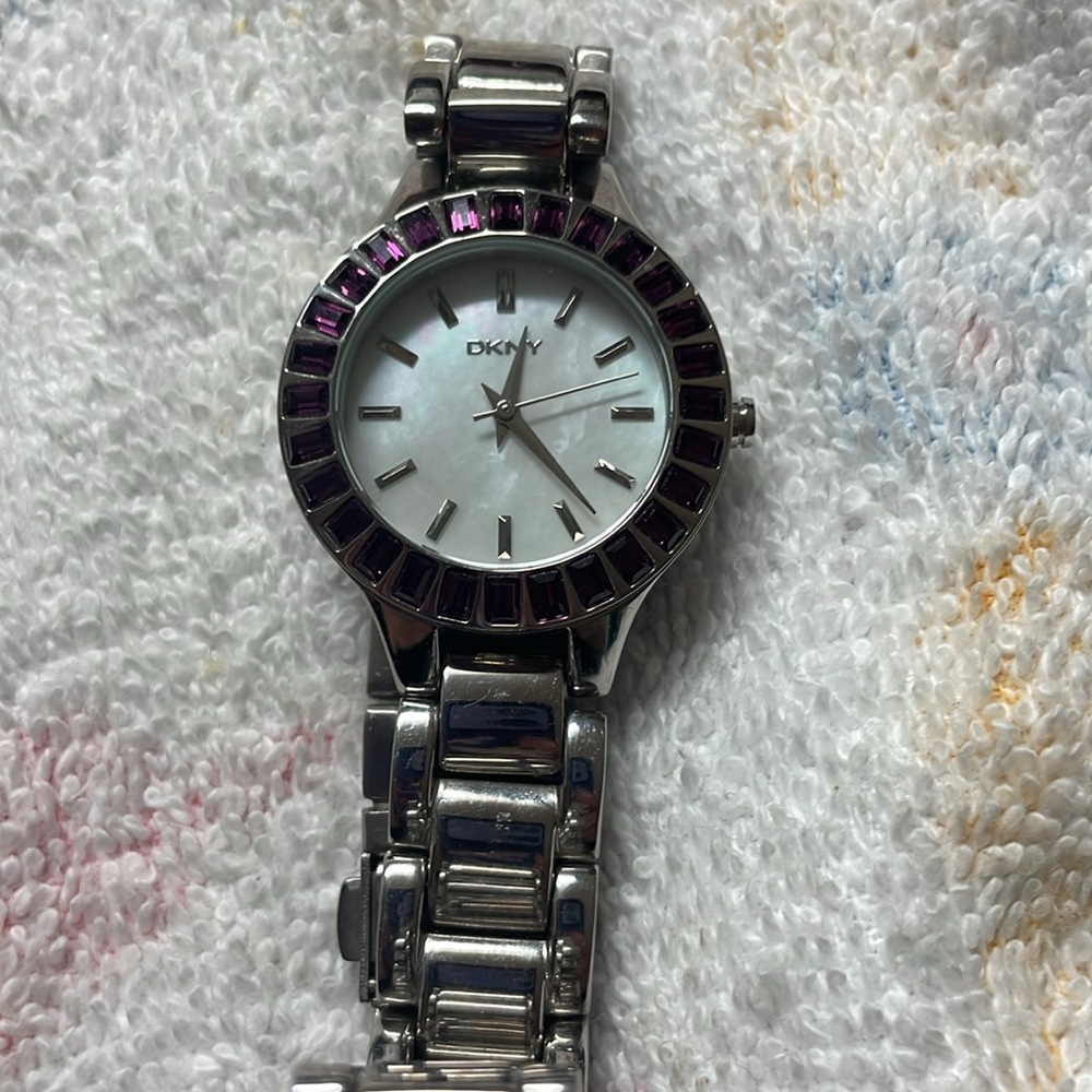 Dkny. Watch. - image 4